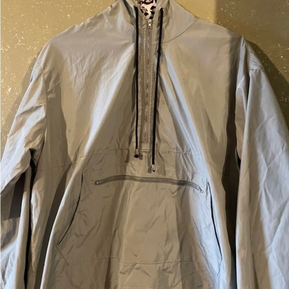 Rain jacket hoodie. Size 2xl.